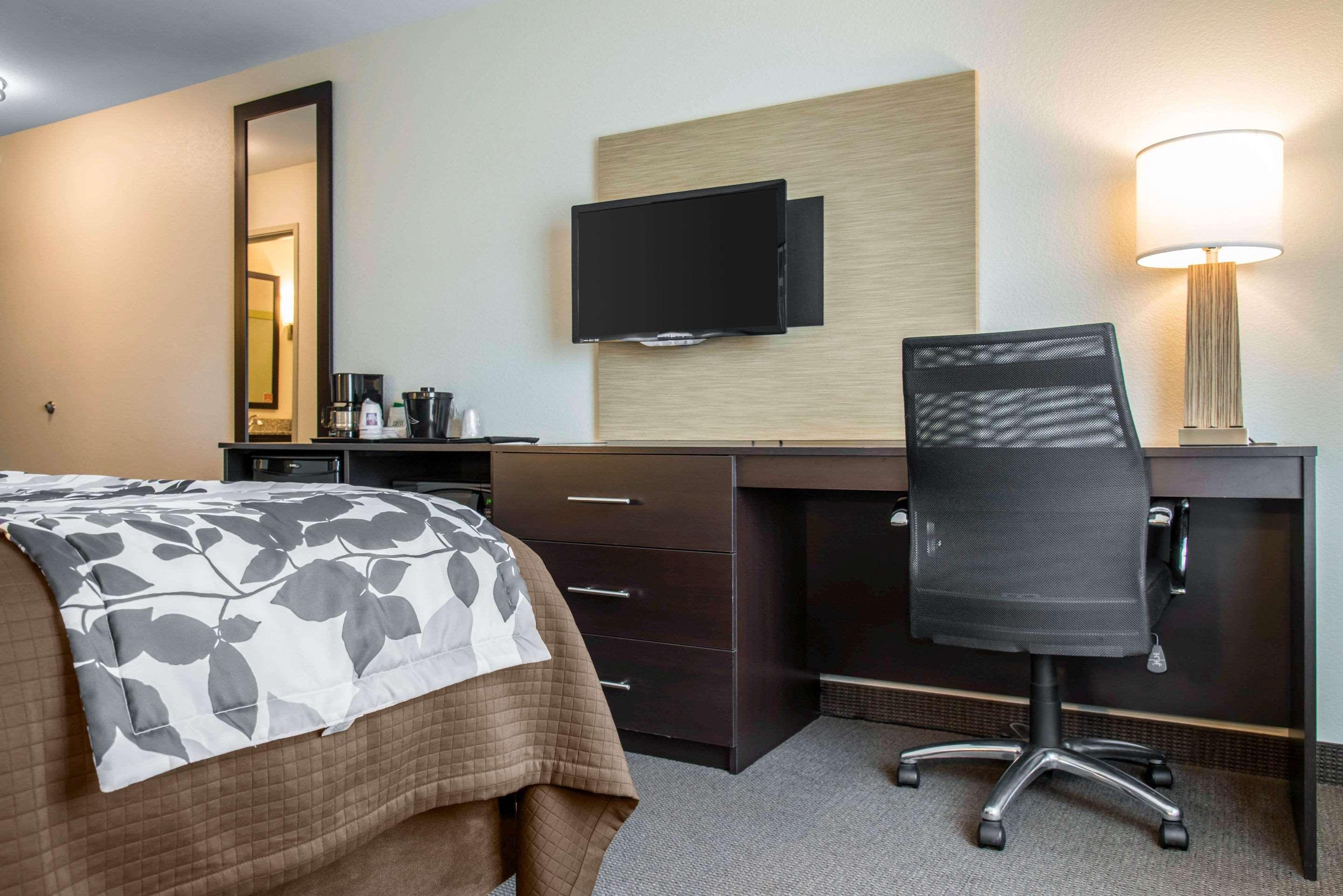 Sleep Inn & Suites Marshall - University Area Εξωτερικό φωτογραφία