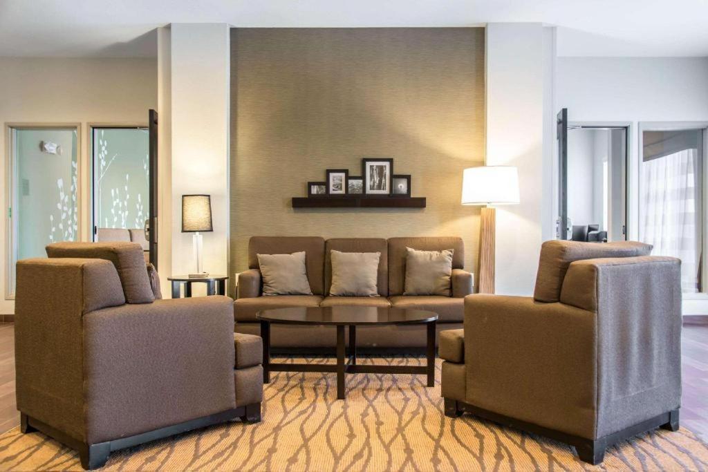 Sleep Inn & Suites Marshall - University Area Εξωτερικό φωτογραφία